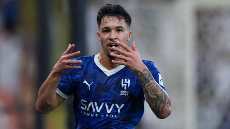 تقارير: الهلال يدرس رحيل ليوناردو والتعاقد مع بديل هجومي